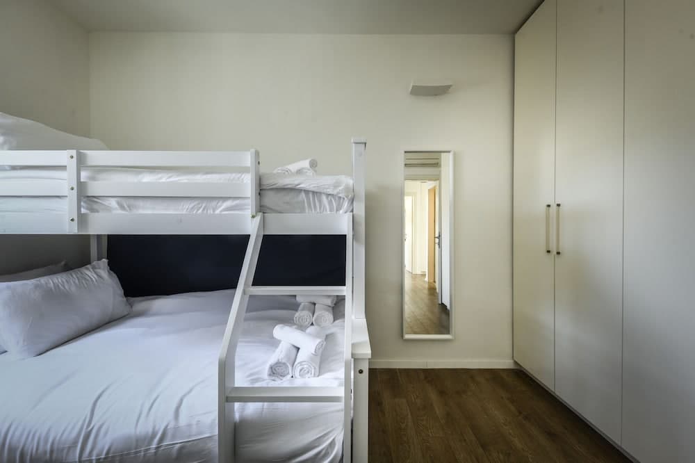 Stunning 2BR Apartment in Beeri