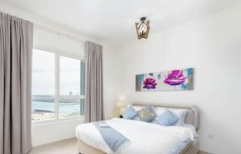 Stylish 1 Bedroom in Marina Blue
