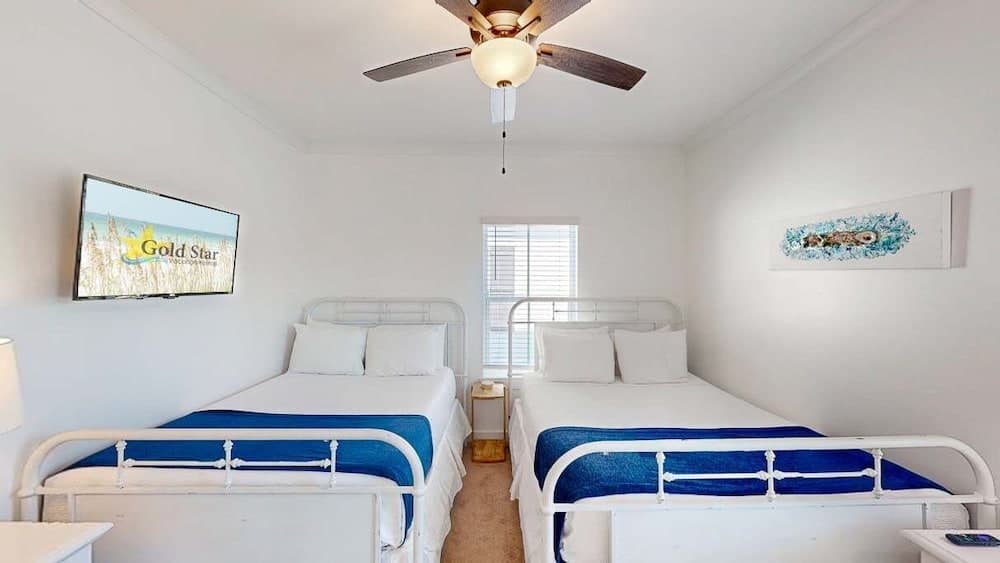 New Home 3br/2.5br w/ Kayak Access Sleeps 9