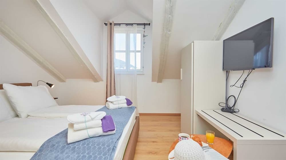 Boutique Garden Rooms