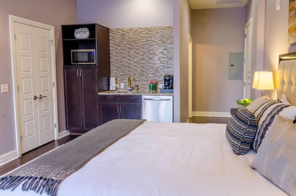 Austin Beautiful Studio Apartment