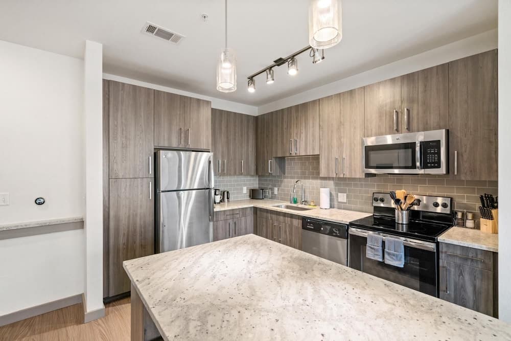 Arlington Spacious 2BD 2BA Apartment