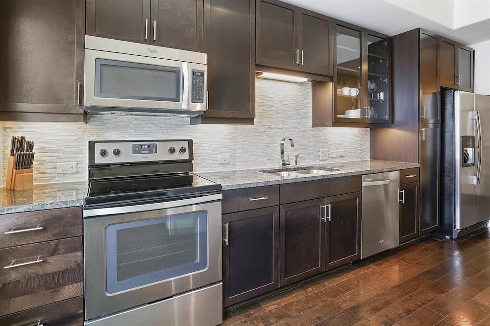 Austin Grand Studio Apartment