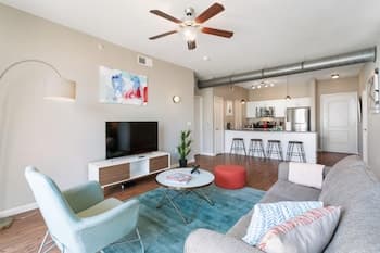 Plano Comfy 2BD 1 5BA Apartment