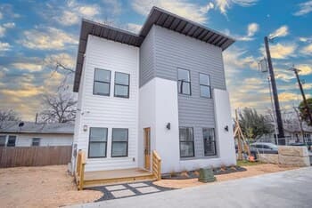 Brand NEW Stylish 3BR 2BA Near Exciting Downtown