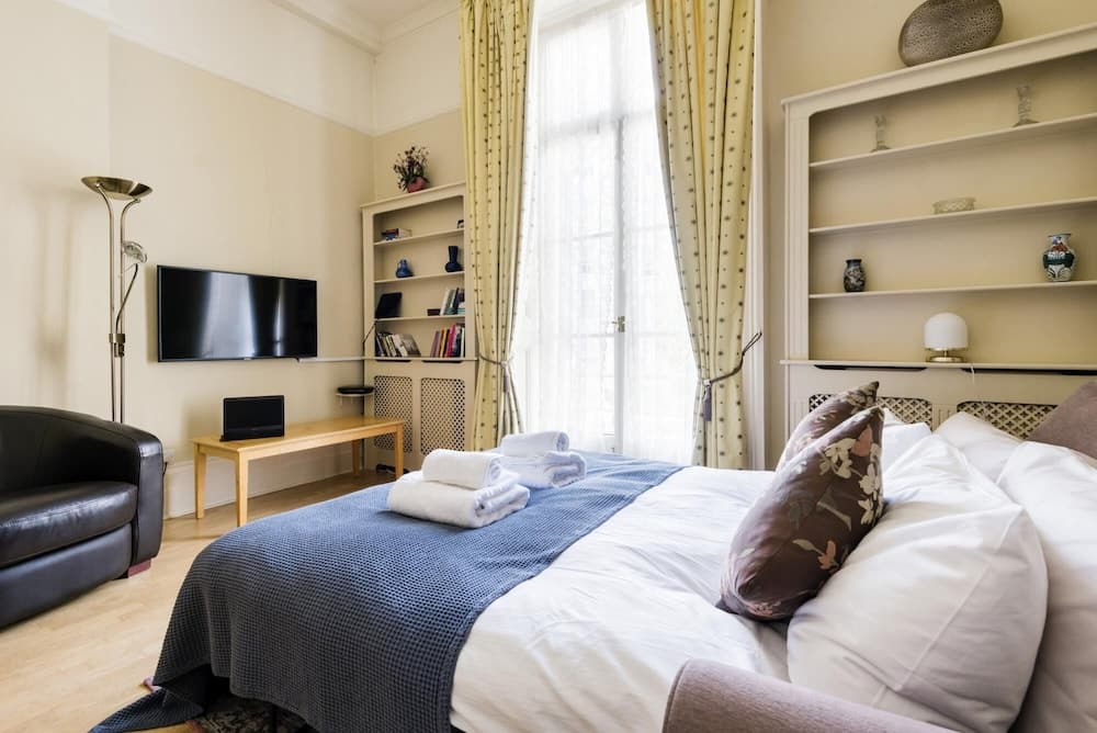 Charming Victoria Home Close to Buckingham Palace