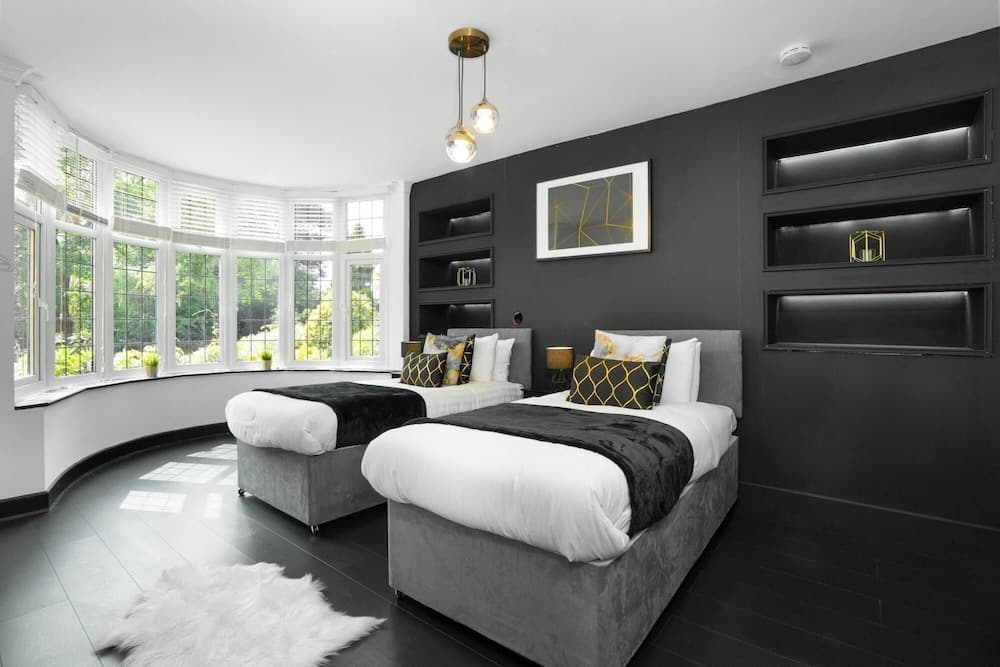 Luxury Designer Mansion in West Midlands Countryside