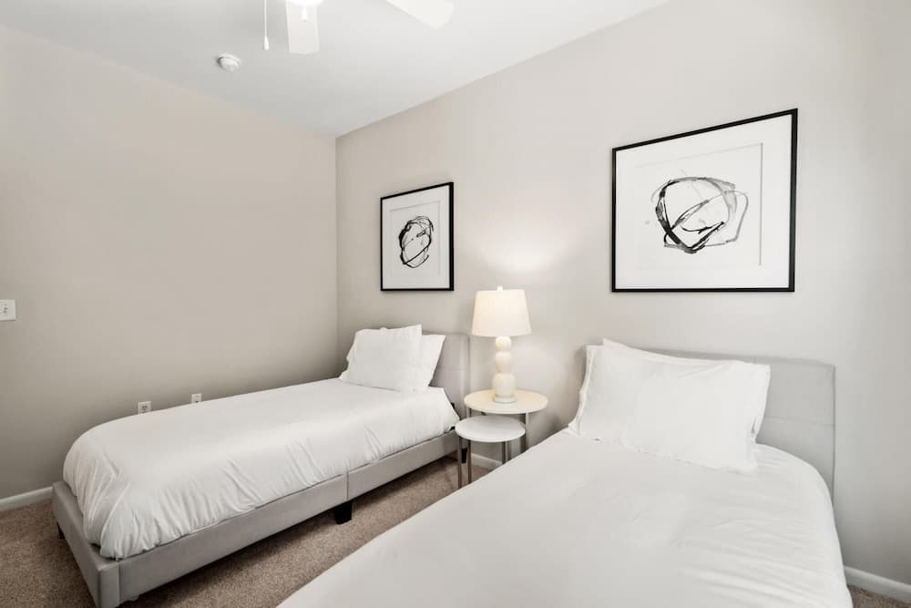 Plano Amazing 2BD 2BA Apartment