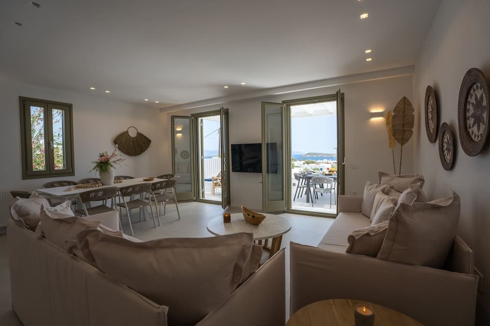 Luxury Paradise Villa Iliad In Paros