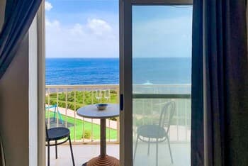 Sunshine and Seaview 2bd Apt Marsalforn G