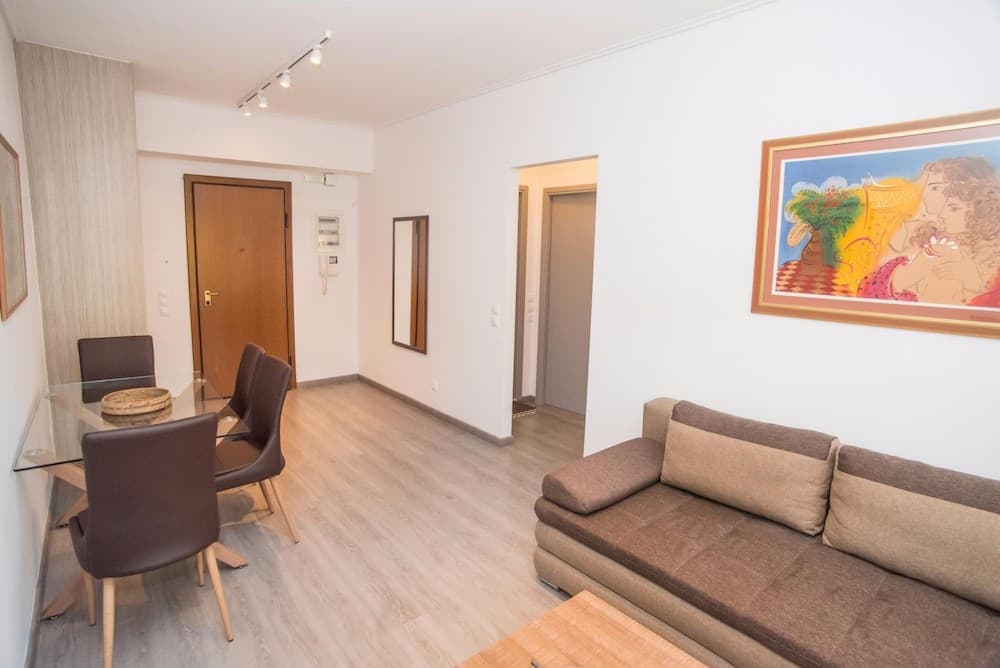 Cozy Glyfada Getaway 1 bdr