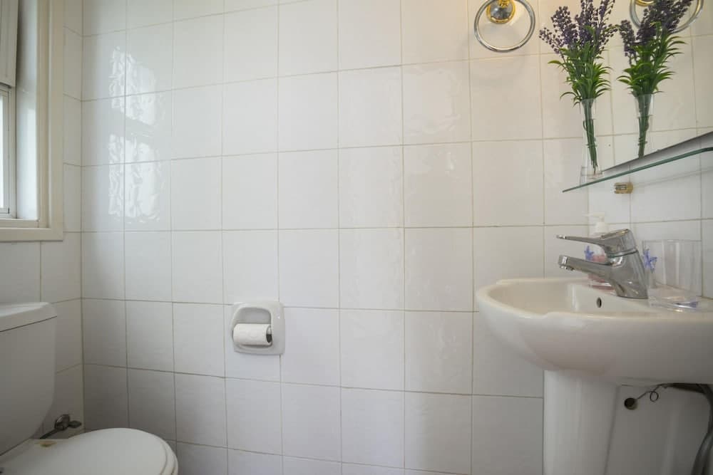 Sirina Lina Beachfront Suite