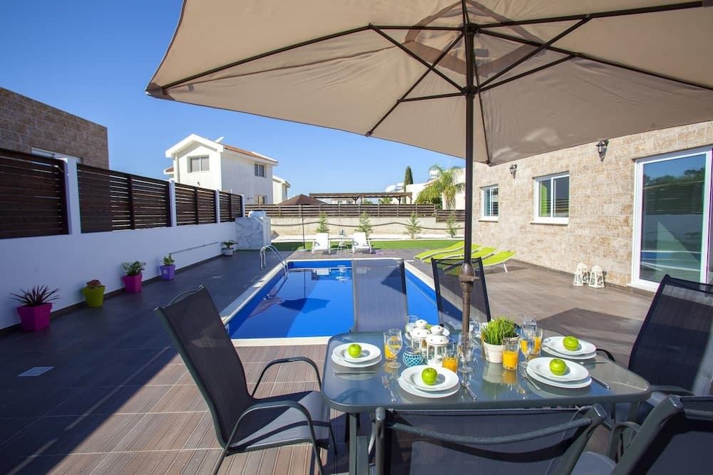 Protaras Villa Hollywood