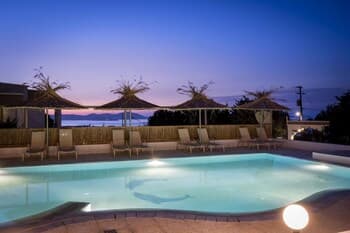 Eva s Poolside Paradise Garden-endless Romance