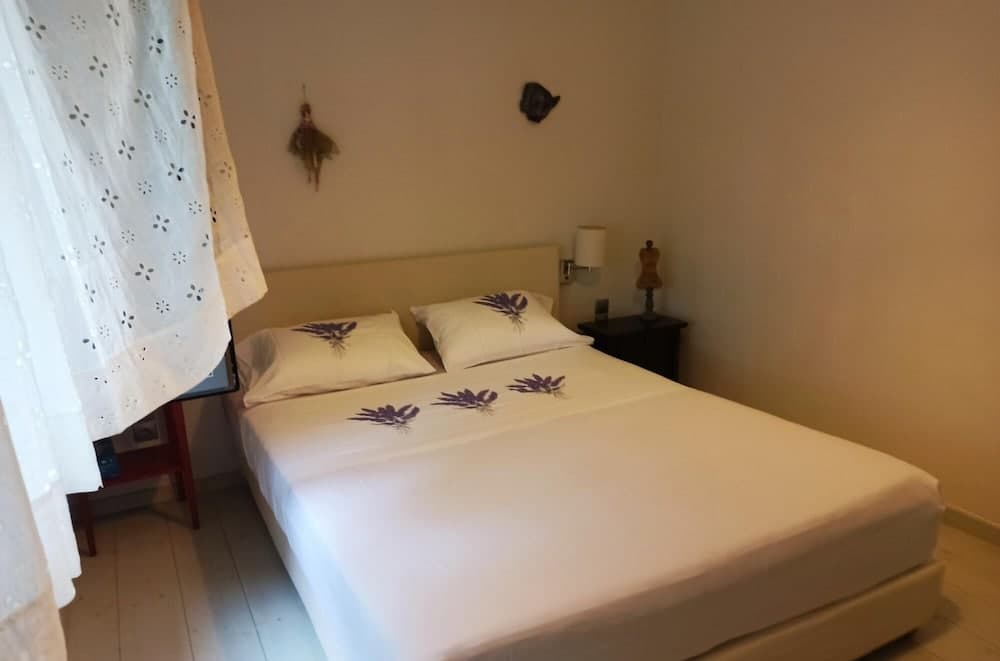 Beach Villa Next To The Waves