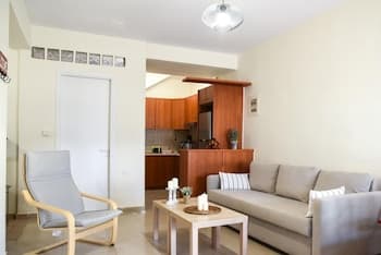 Rose Summer Getaway - Lovely Brright Getaway