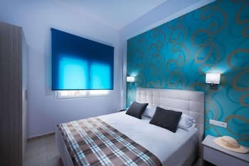 Ammos Seaside Retreat-bespoke Luxury Home