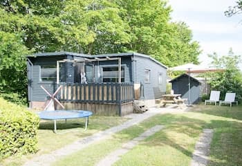 357 in Kamperland With 3 Bedrooms and 1 Bathrooms