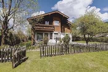 Chalet Badia in Zell am See With Garden and Sauna