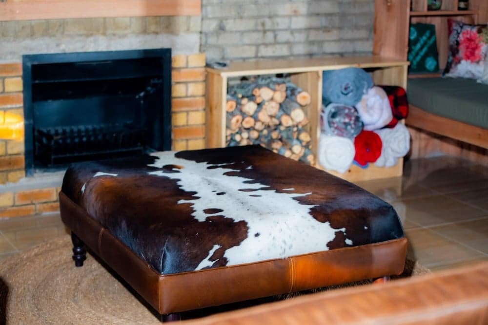 Rustic Luxury Farm Cabin Located in Hwedza - 2031