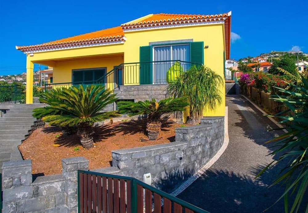 Villa Sunrise View by Homie