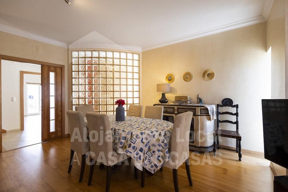 Villa Belavista by Acasadascasas