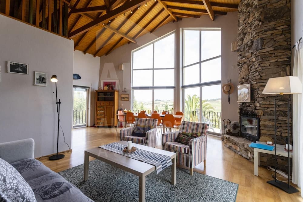 Villa Safarujo by Acasadascasas