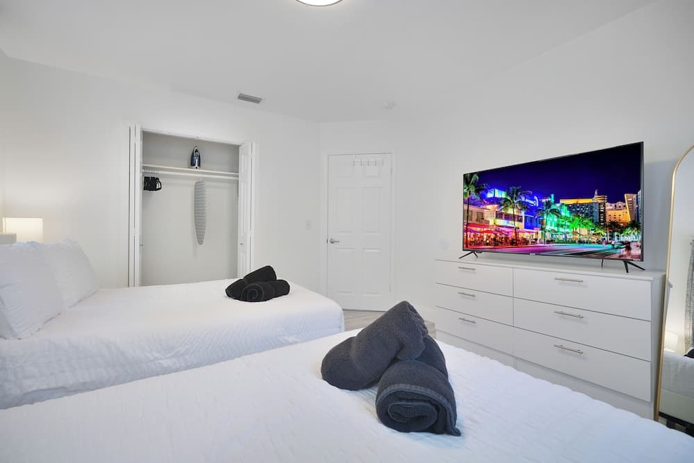 6 to 42 Guests 6 Kitchens Comfort Retreat Heart Wynwood