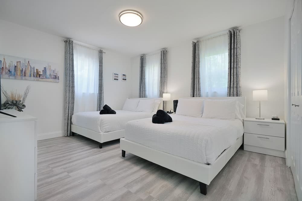 6 to 42 Guests 6 Kitchens Comfort Retreat Heart Wynwood