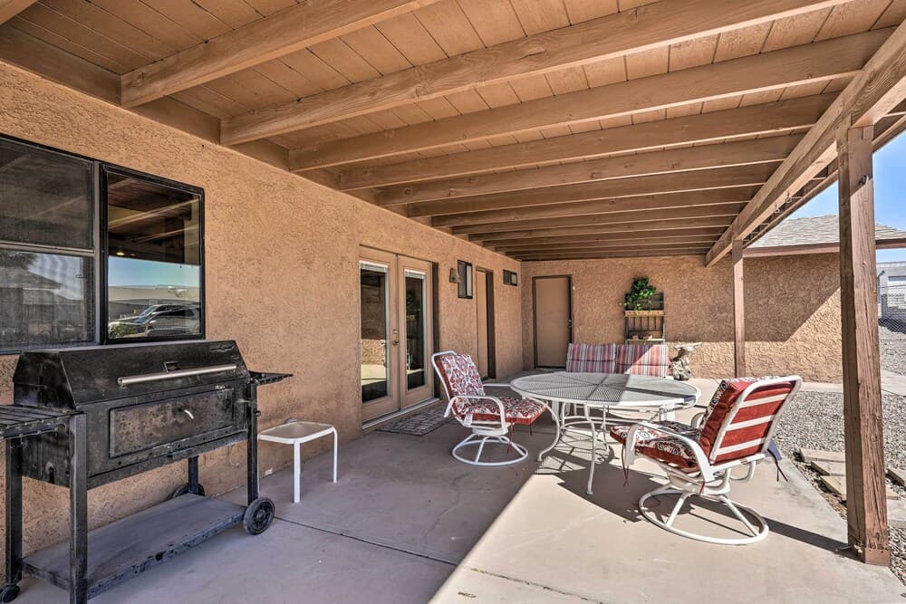 2 Mi to Lake: Home w/ Fire Pit in Arizona!