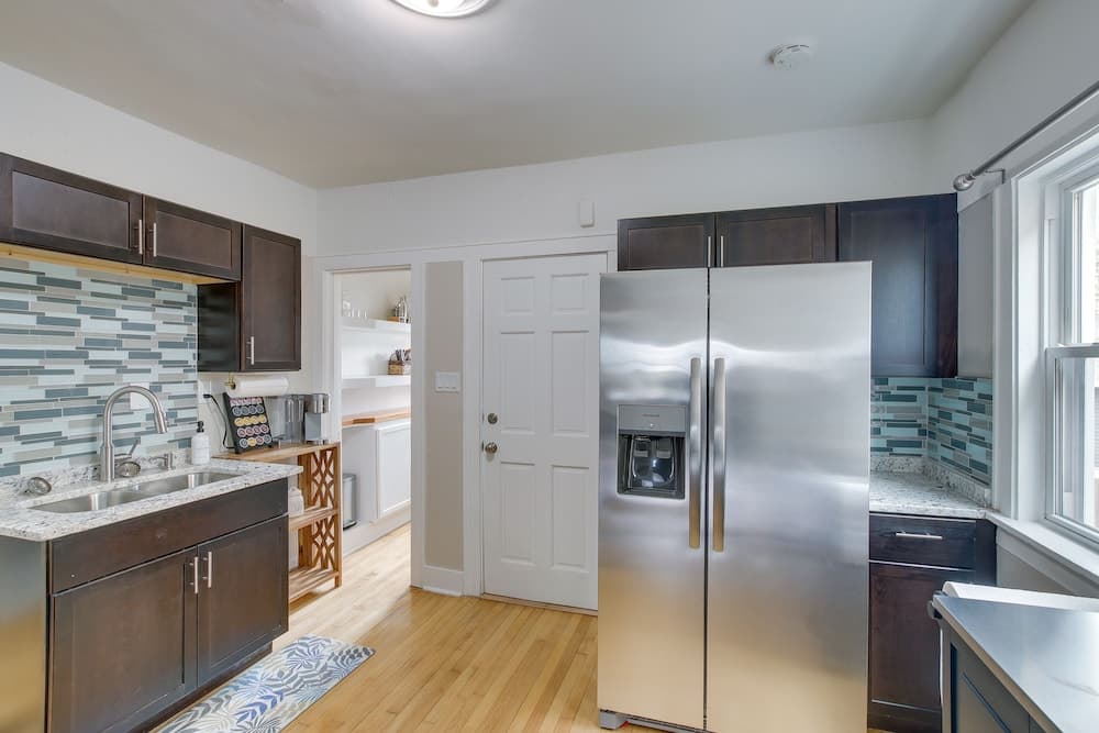 Updated Milwaukee Home, 3 Mi to Lake Michigan!