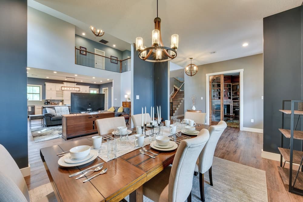 Spacious Lake Charles Craftsman - Pet Friendly!