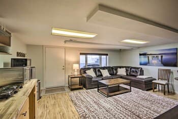 Billings Apartment w/ Fireplace + Smart TV