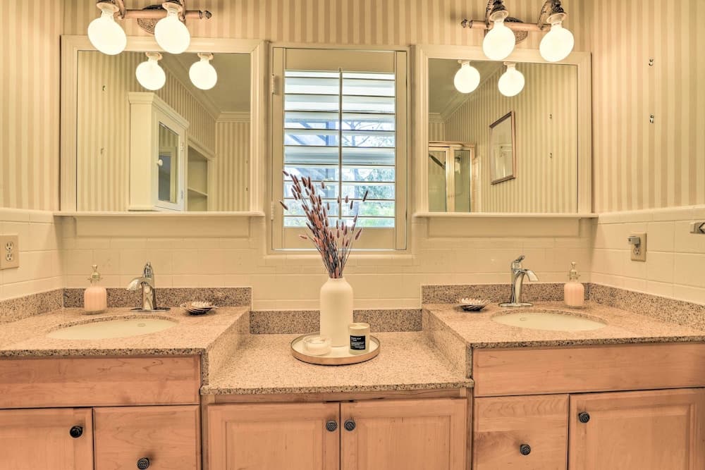 Sarasota Vacation Rental w/ Pool & Game Room!