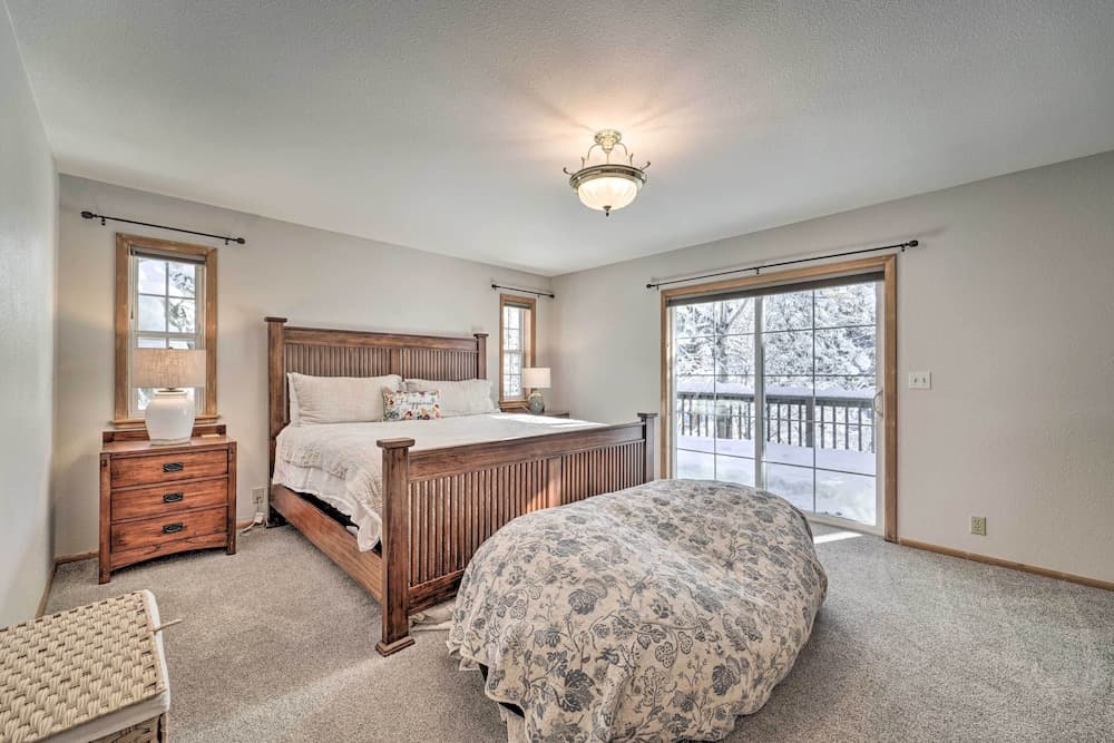 Calpine Mountain Retreat w/ High-speed Internet