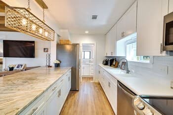 Chic Historic Myrtle Beach Cottage: Walk to Beach!