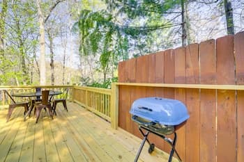 Peaceful Candler Cabin w/ Private Hot Tub!