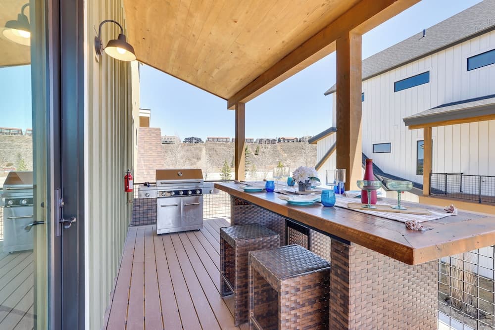 Fraser Getaway w/ Deck Near Winter Park Resort!