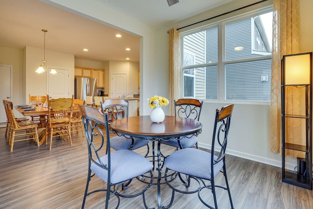 Private Backyard! Spacious Home 25 Mi to Columbus