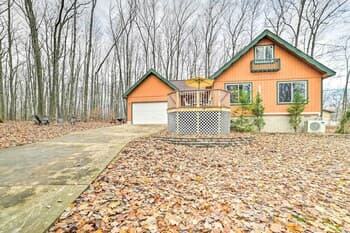 Higgins Lake Retreat - Hike, Swim, Relax!