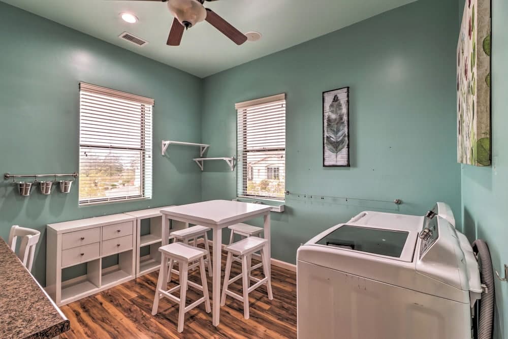 Pool & Spa: Pet-friendly Mansion in Phoenix!