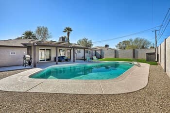 Tempe Home w/ Pool: 9 Mi to Phoenix!