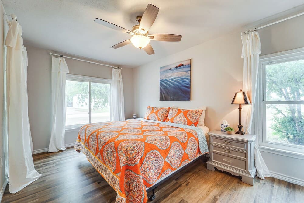 Pet-friendly North Texas Home w/ Spacious Yard!