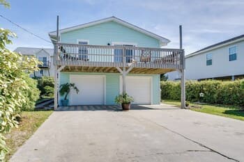Charming Surf City Beach House - Walk to Ocean!