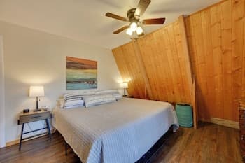 A-frame Munds Park Retreat With Gas Grill & A/c!