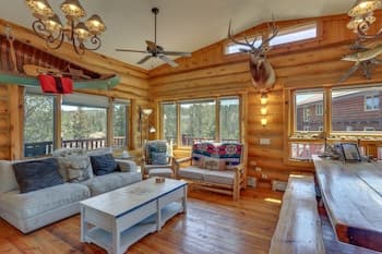 Lead Vacation Rental 16 Mi to Terry Peak Ski Area!