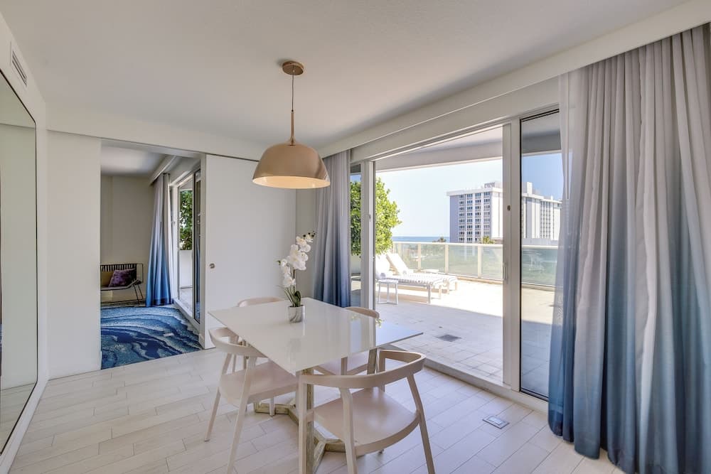 Fort Lauderdale Condo w/ Veranda + Ocean View!