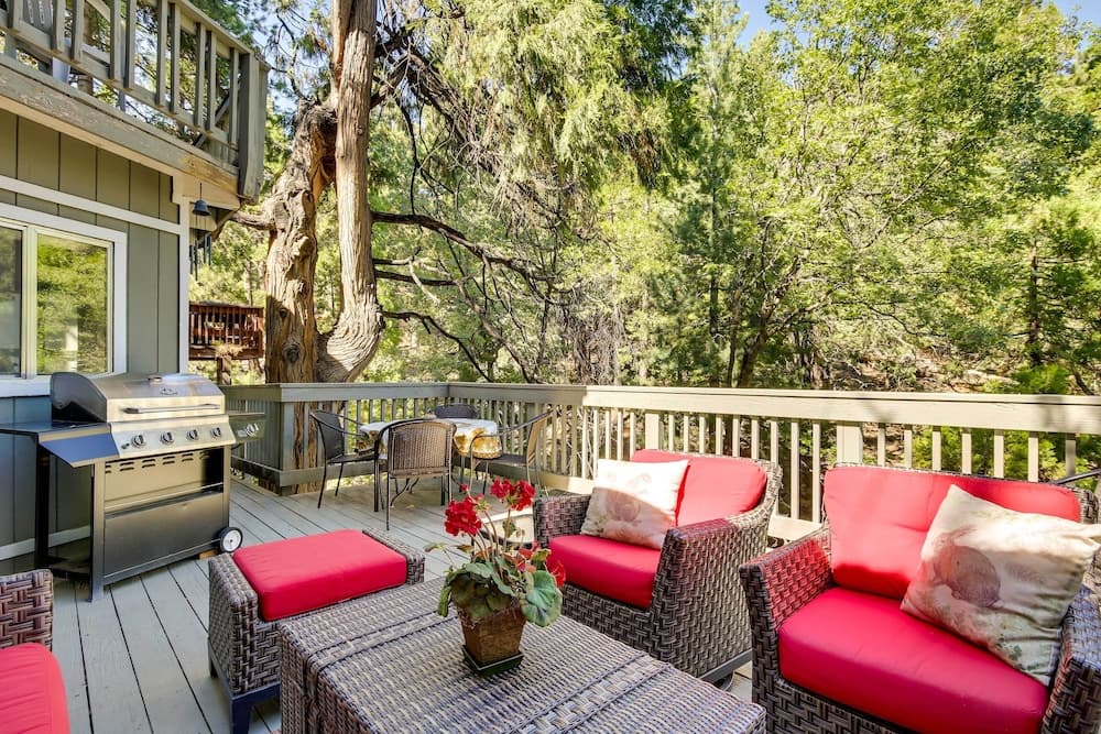 'peaceful Pines' Running Springs Home w/ 3 Decks