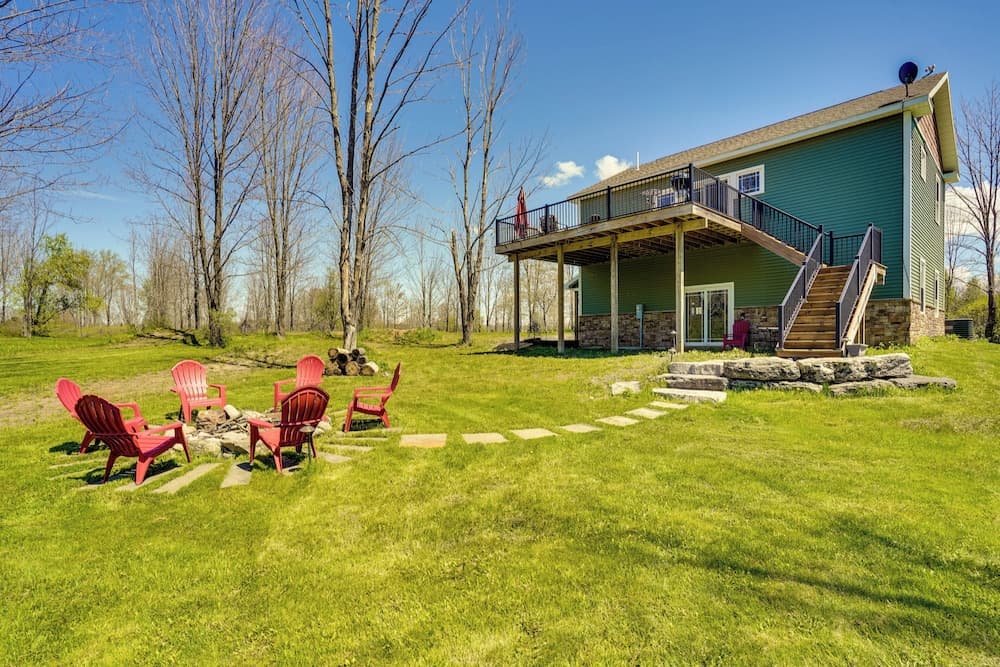 Finger Lakes Getaway w/ Deck: On-site ATV Trails!