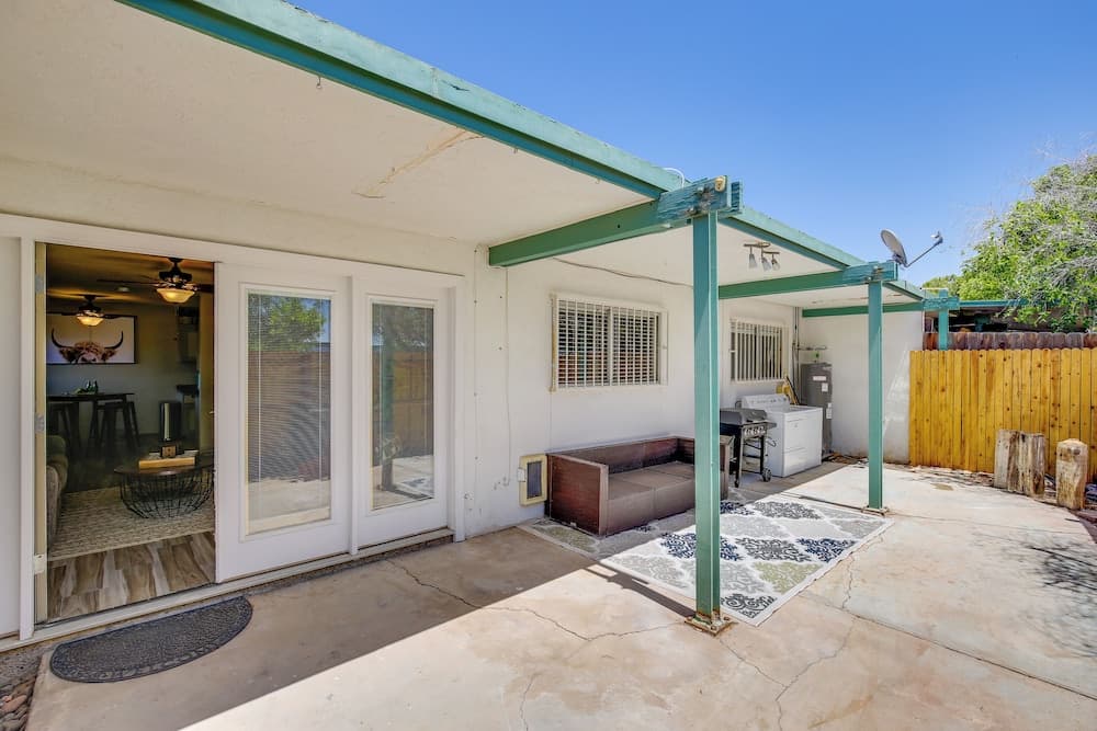 Centrally Located Yuma Retreat w/ Fenced Patio